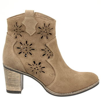 Botki ażurowe na słupku beżowe